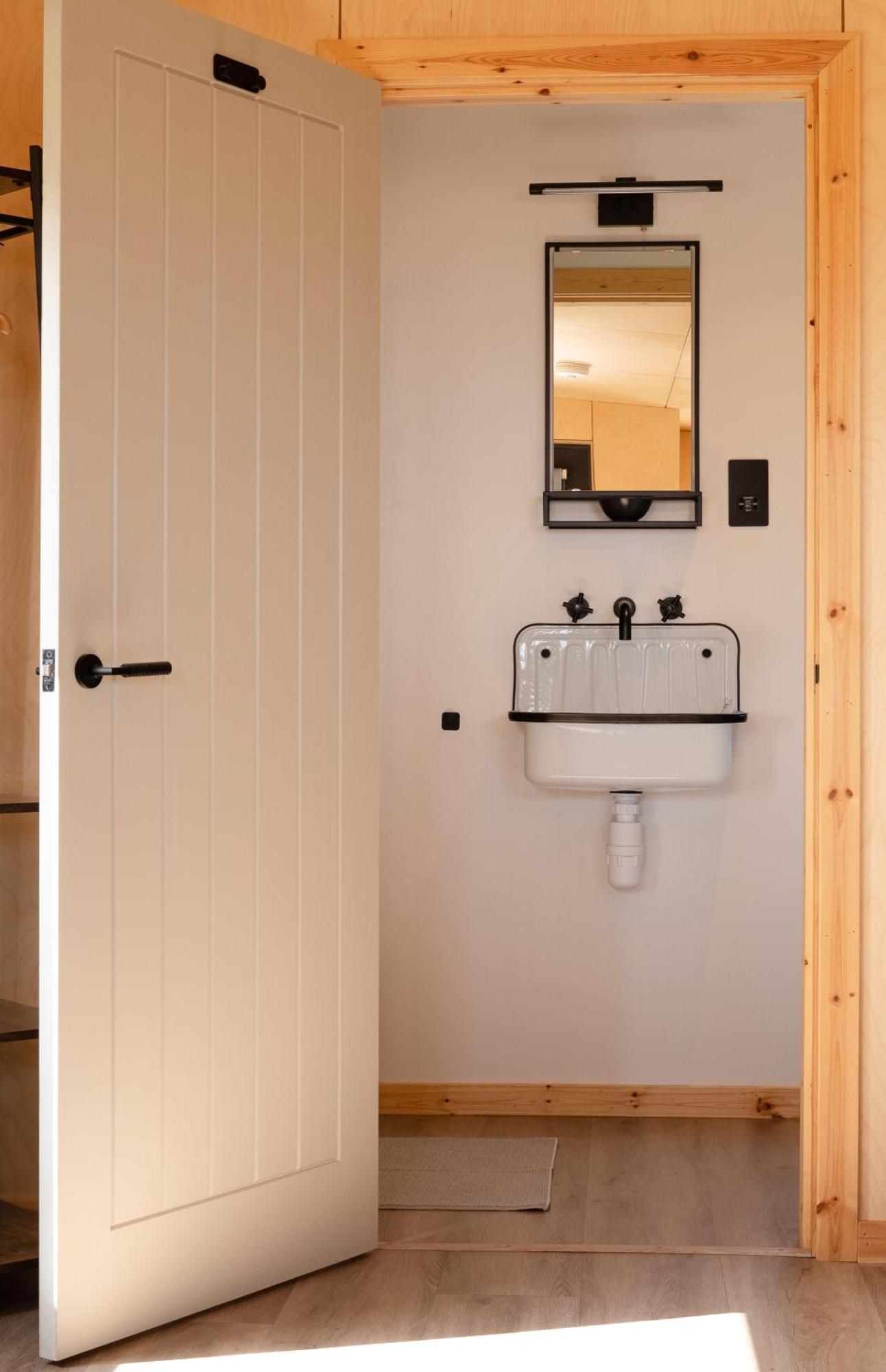 Rustic Cabins, Sea Views From Rewilded Farm With Highland Cows St Andrews Exterior foto